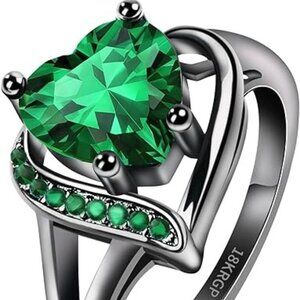 Heart Cubic Zirconia Promise Ring for Women - Emerald Zirconia with Black Ring